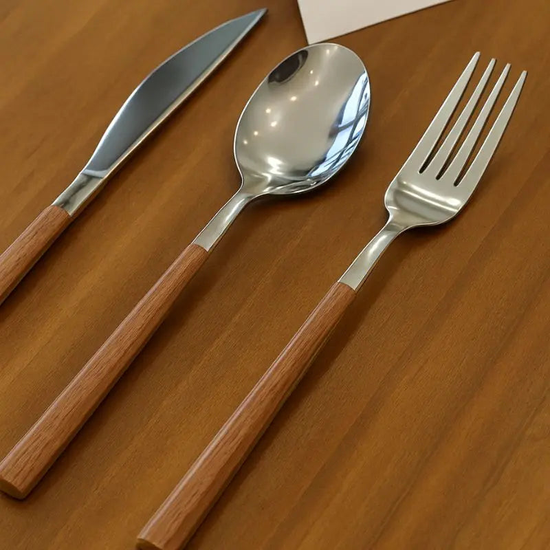 Conjunto de Talheres 24/30 Peças
